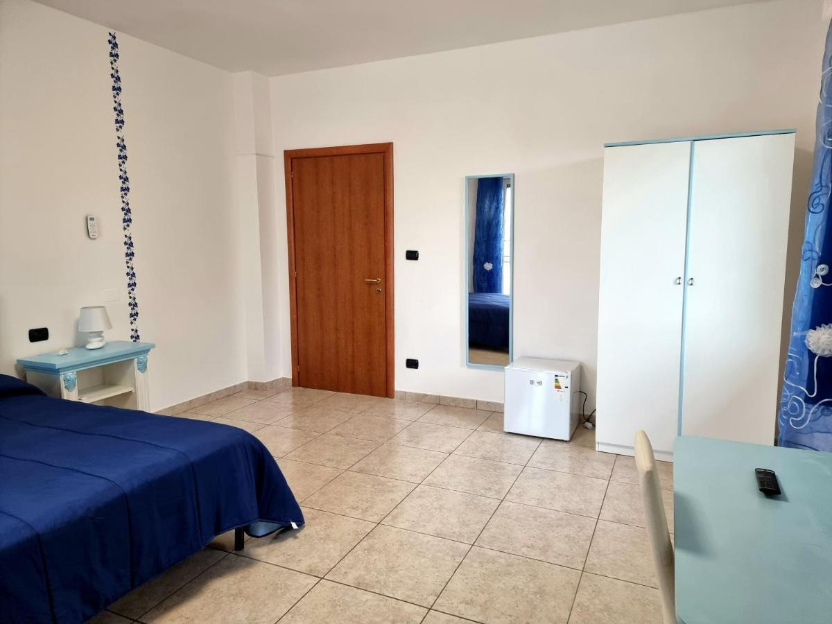 Pepe Rosa Acomodação com café da manhã Termoli Exterior foto